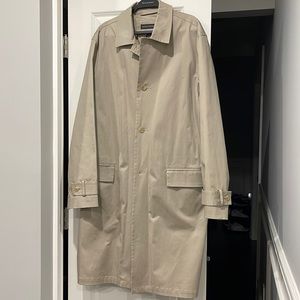 Banana Reupiblic Men’s Tan Trench Coat XL